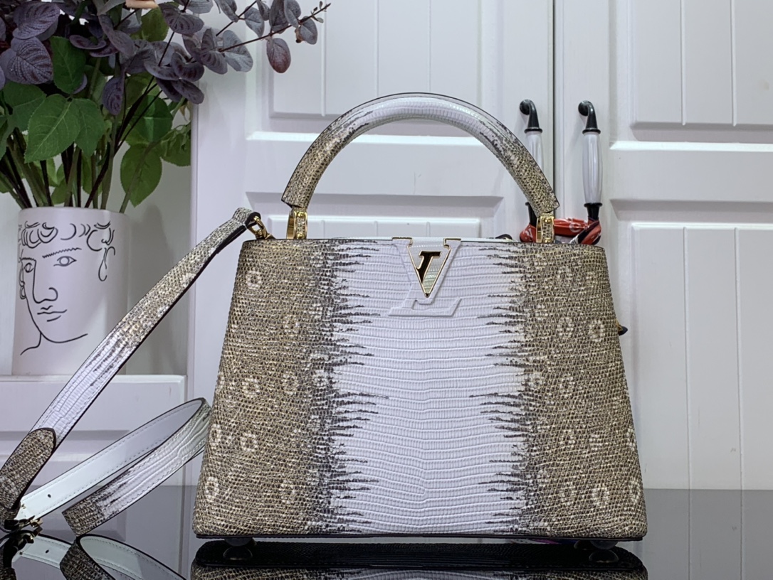 lV Capucines BB Lizard-Skin Handbag