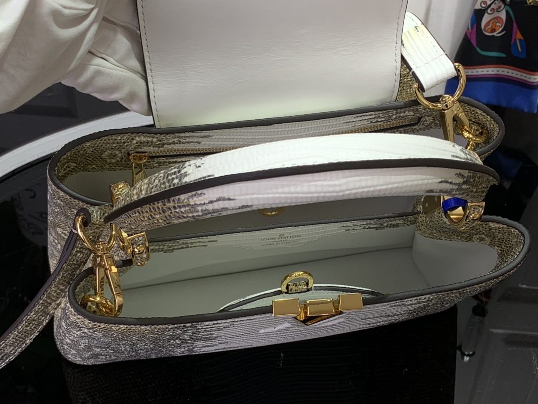 lV Capucines BB Lizard-Skin Handbag