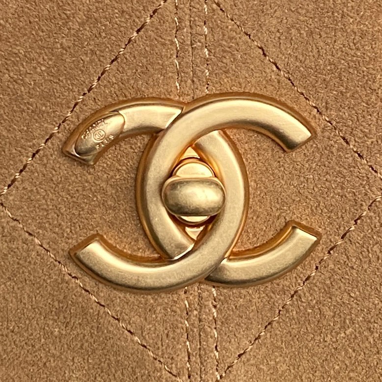 Chanel 25A Métiers d'Art Collection