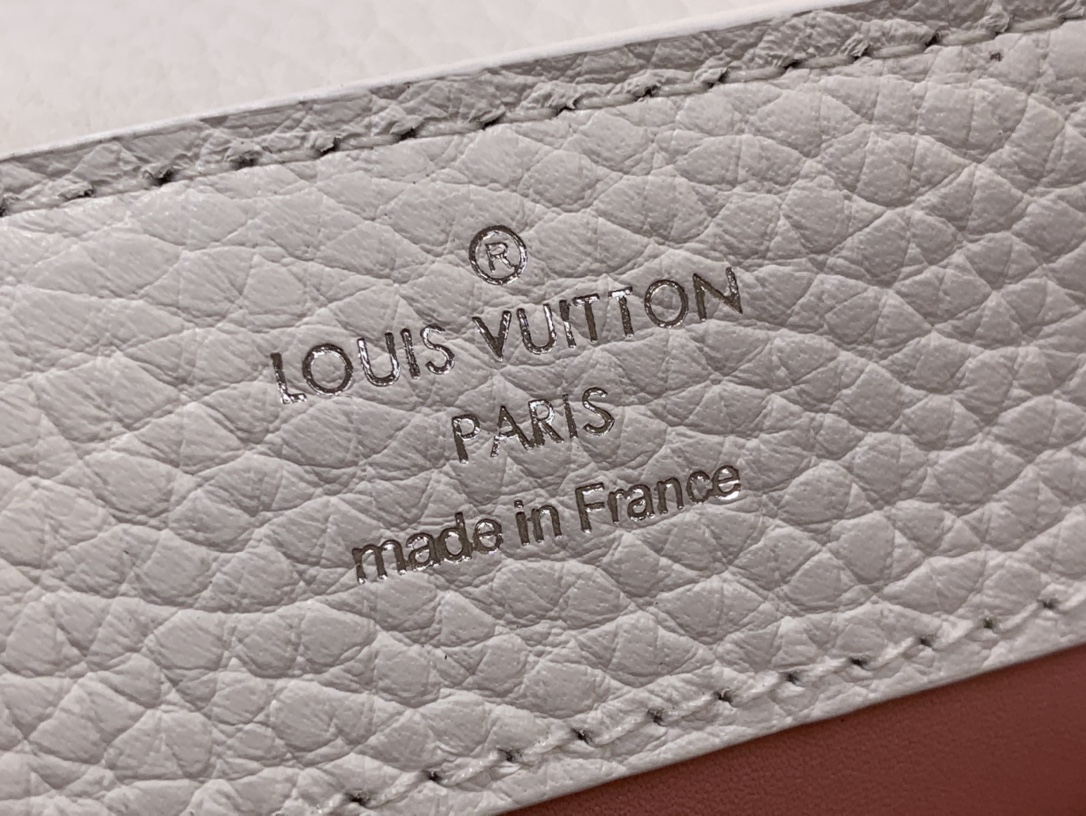 Louis Vuitton - Capucines Mini Bag