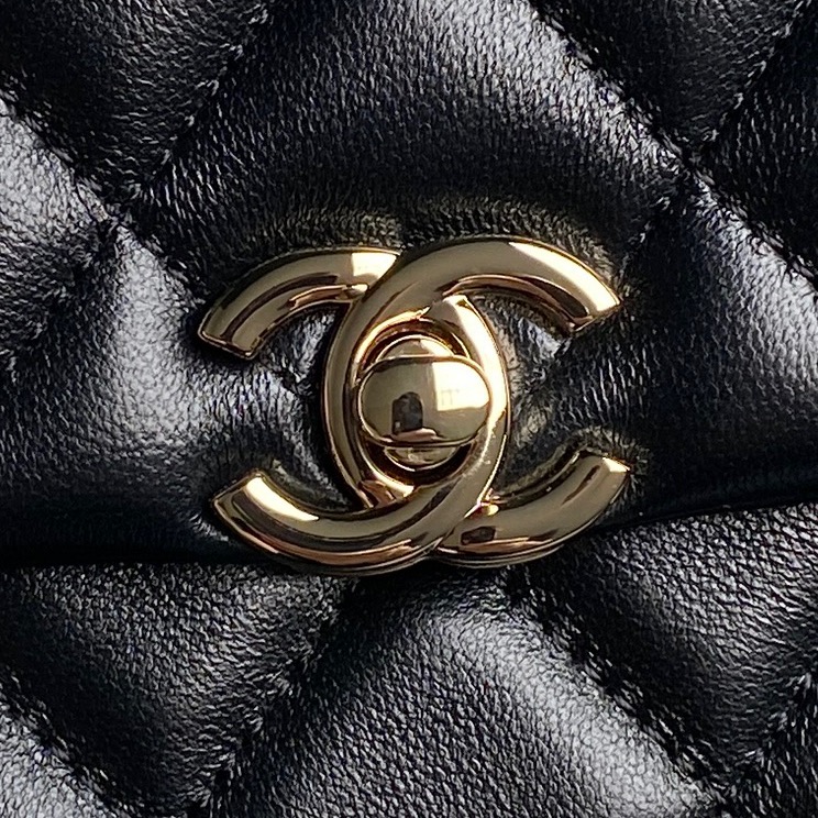 Chanel1 25S CF mini phone bag 